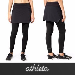 Athleta Black Powder Peak 2 in 1 Leggings • XXS